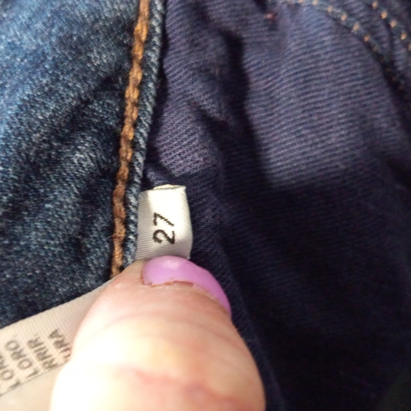 GUESS  Mid Rise Skinny Jeans - Picture 5 of 6